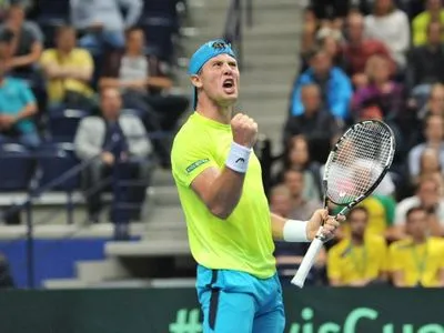 Теннис: Марченко пробился в четвертьфинал турнира в Италии