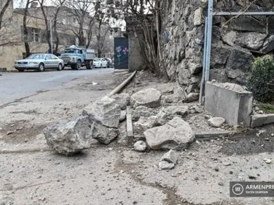 Через землетрус у Вірменії постраждало 25 людей