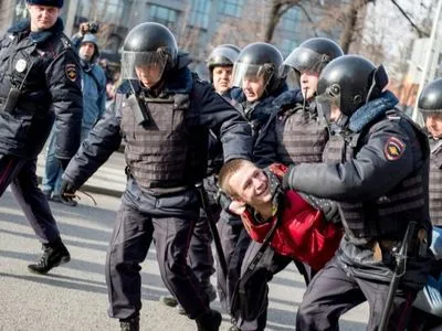 Госдеп назвал "ужасными" нарушения прав человека в России