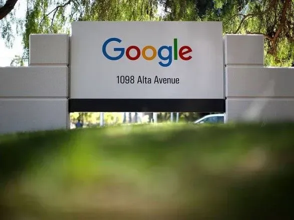 Google виплатить 76 млн доларів групі французьких ЗМІ в рамках спору про суміжні права