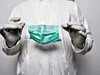 Во Франции создали первую маску, которая убивает коронавирус