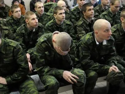 В окупованому Криму зафіксували ще 13 вироків за ухилення від служби в армії РФ