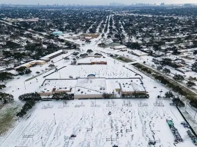 Сніговий шторм у США: мер міста у Техасі подав у відставку після слів про жителів, які потребують допомоги