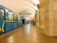 Взрывчатки не нашли: станцию метро "Майдан Независимости" и пересадку открыли для пассажиров