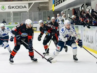 ХК "Сокол" нанес поражение действующему чемпиону Украины по хоккею