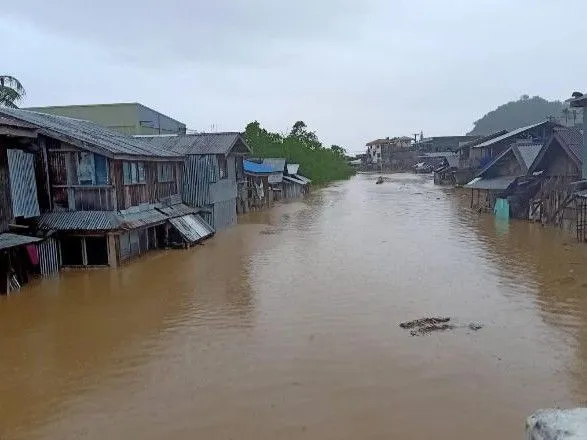 Из-за приближения шторма на Филиппинах эвакуировали более 51 тысяч человек