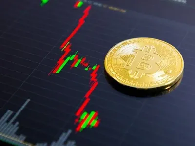 Bitcoin почав стрімке падіння: аналітики назвали причини