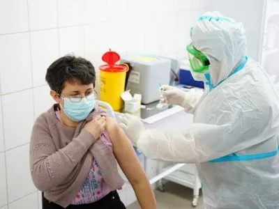 На Київщині вже вакцинувалося від COVID-19 понад 20 медиків