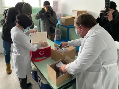 Черкасская область первой из регионов получила вакцину от коронавируса