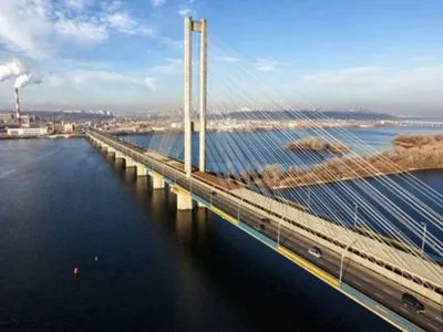 Утром в Киеве "стоят" все мосты