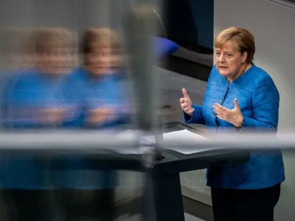 Коронавирус: Меркель заявила о начале третьей волны эпидемии в Германии