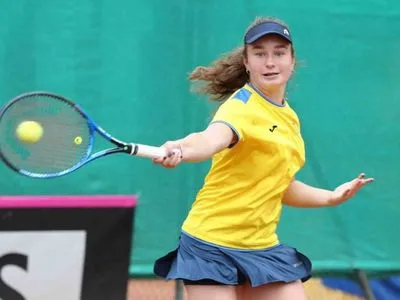 Украинская теннисистка вышла в четвертьфинал турнира в Франции