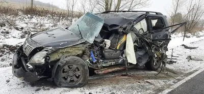 Под Харьковом произошло тройное ДТП: одно авто разбито вдребезги