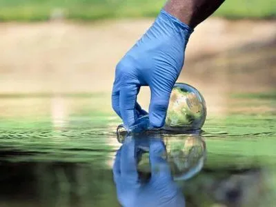 У пробах води з Дніпра виявили пестициди та ліки від COVID-19