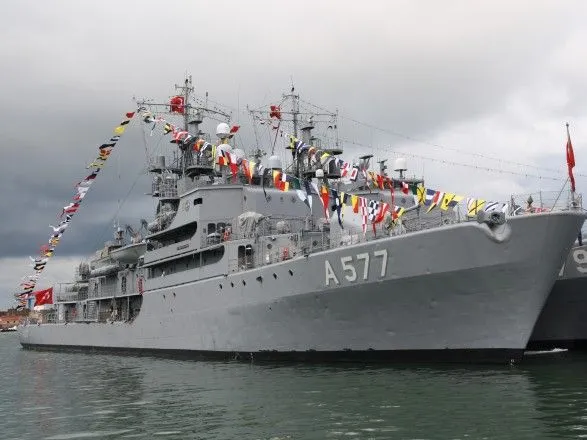 Група кораблів НАТО увійшла в Чорне море