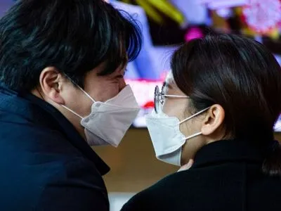 Південна Корея розпочала масову вакцинацію проти COVID-19