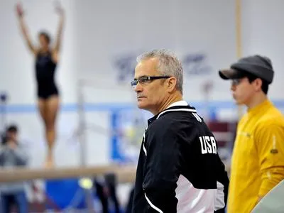 Колишній тренер збірної США з гімнастики наклав на себе руки після звинувачення в сексуальному насильстві