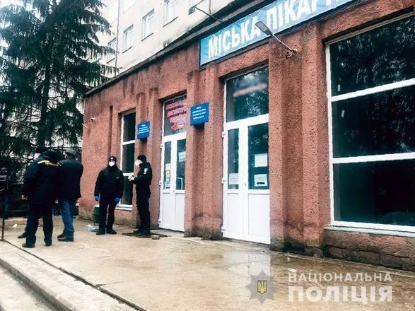 Взрыв в черновицкой больнице: полиция выясняет обстоятельства и решает вопрос об открытии дела