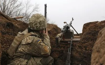 Військовий підірвався на міні біля Луганського