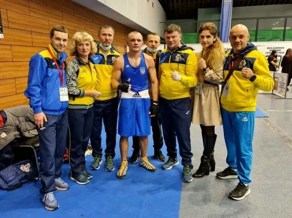 chetvero-ukrayinskikh-bokseriv-stali-finalistami-naystarishogo-turniru-yevropi