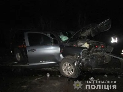 У результаті лобового зіткнення автівок біля Мелітополя загинули 2 людини