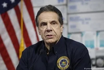 Губернатора Нью-Йорка обвинили в сексуальных домогательствах
