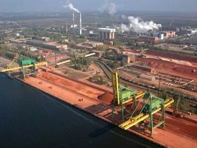 ЗМІ розкрили схему шахраїв, які намагаються відсудити у Миколаївського глиноземного заводу понад 9 мільярдів гривень