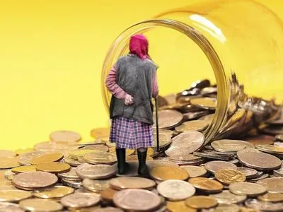 В Украине начали финансирование пенсий марта