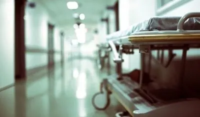 В Чернигове несовершеннолетнего лицеиста побил помощник воспитателя: парень оказался на операционном столе