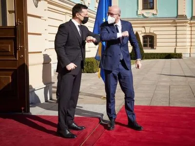 Зеленский и глава Евросовета собрались на переговоры в Мариинском дворце