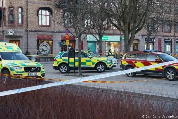 Напад у Швеції: прем'єр засудив насильство, поліція розслідує можливий теракт