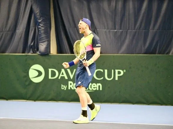 tenisist-marchenko-podaruvav-ukrayini-peremogu-na-starti-protistoyannya-kubku-devisa