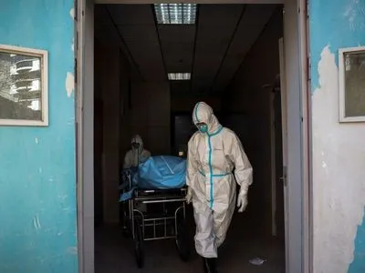 Amnesty International: кожні 30 хвилин пандемія забирає життя одного медика
