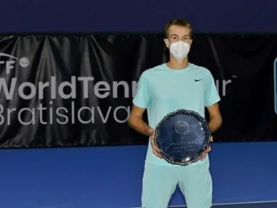 Украинский теннисист выиграл международный турнир в Словакии