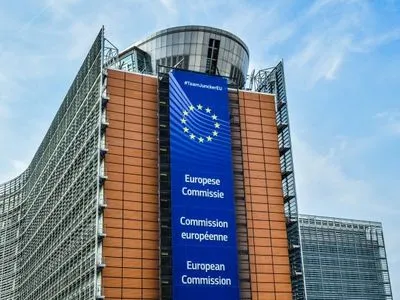 Єврокомісія представить проект створення паспортів вакцинації у ЄС 17 березня