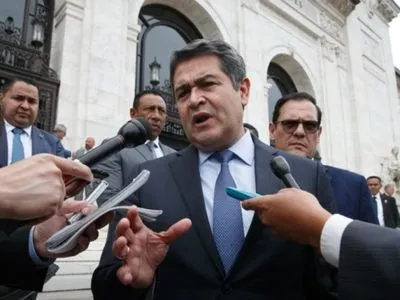 Президента Гондурасу підозрюють в причетності до спроби ввезення наркотиків в США