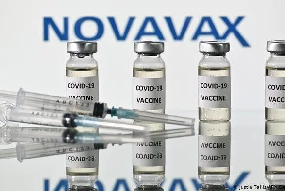 vaktsina-novavax-na-96-efektivna-u-borotbi-iz-koronavirusom
