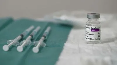Болгарія призупиняє вакцинацію препаратом AstraZeneca