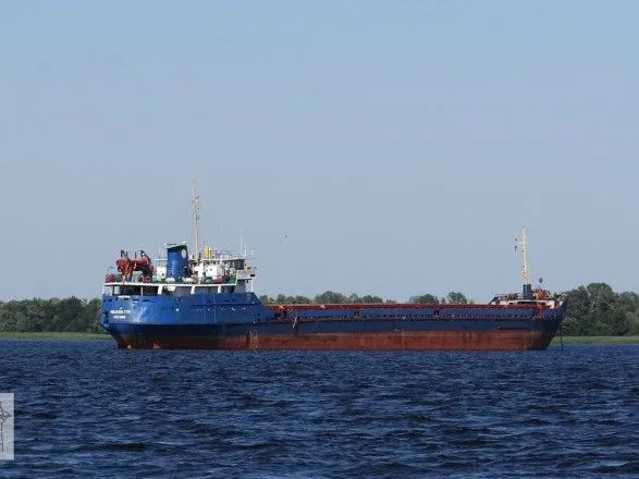 Авария сухогруза в Черном море: спасенные украинские моряки уже в порту в Румынии