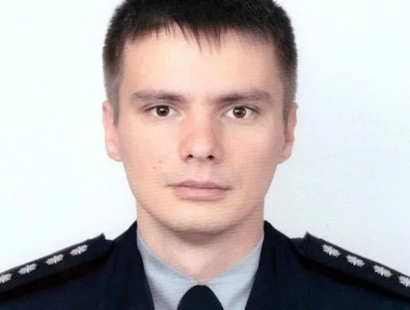 na-donechchini-v-dtp-zaginuv-politseyskiy