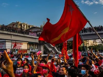 Переворот в Мьянме: только за сутки во время разгона режимом протестов - погибли уже более 70 человек