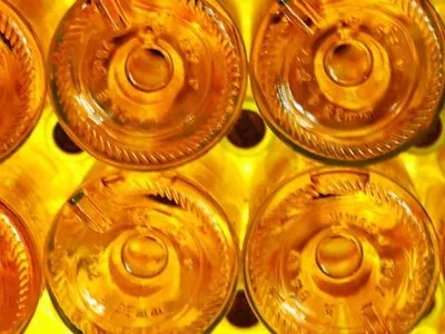 Французский винодел выпустил оранжевое биовино: в чем заключается интересная особенность