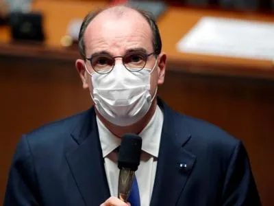 Прем'єр Франції планує зробити щеплення вакциною AstraZeneca