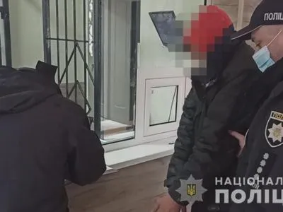Ударил топором по голове, а потом задушил: в Одессе на улице обнаружили в мешке труп женщины
