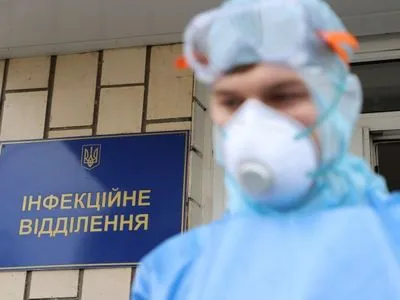 В Киеве за сутки еще более тысячи больных COVID-19, 30 человек умерли