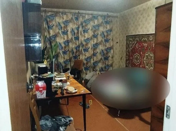В Харькове мужчина забУННил до смерти собственную мать