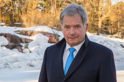 Президент Фінляндії вакцинувався від коронавірусу
