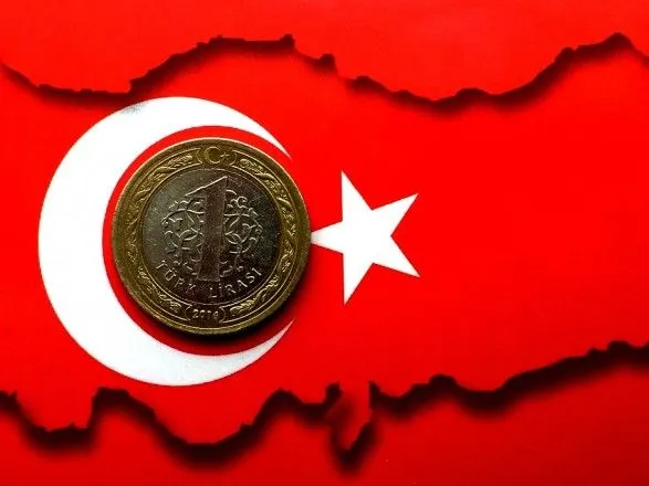 Турецька ліра рекордно впала після рішення Ердогана звільнити голову центробанку