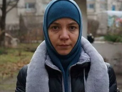 Суд в окупованому Криму виніс вирок дружині фігуранта "справи Хізб-ут Тахрір", яка вийшла на одиночний пікет