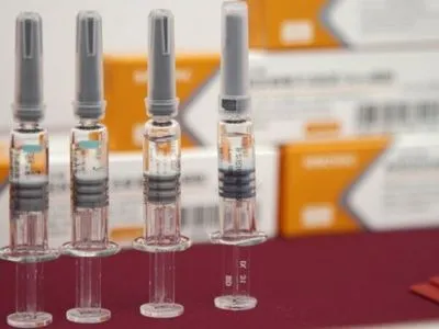 В Украину прибыла первая партия вакцин CoronaVac